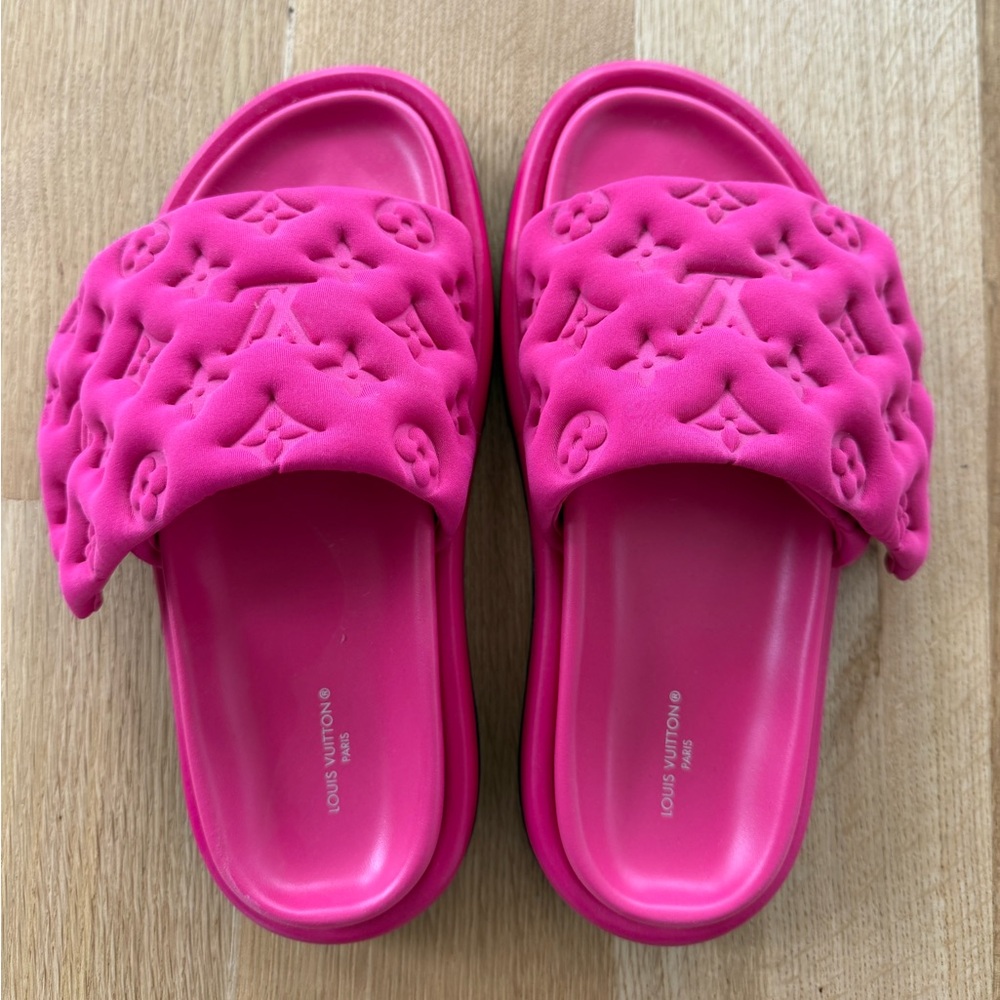 Louis Vuitton Black and Pink Slide Sandals